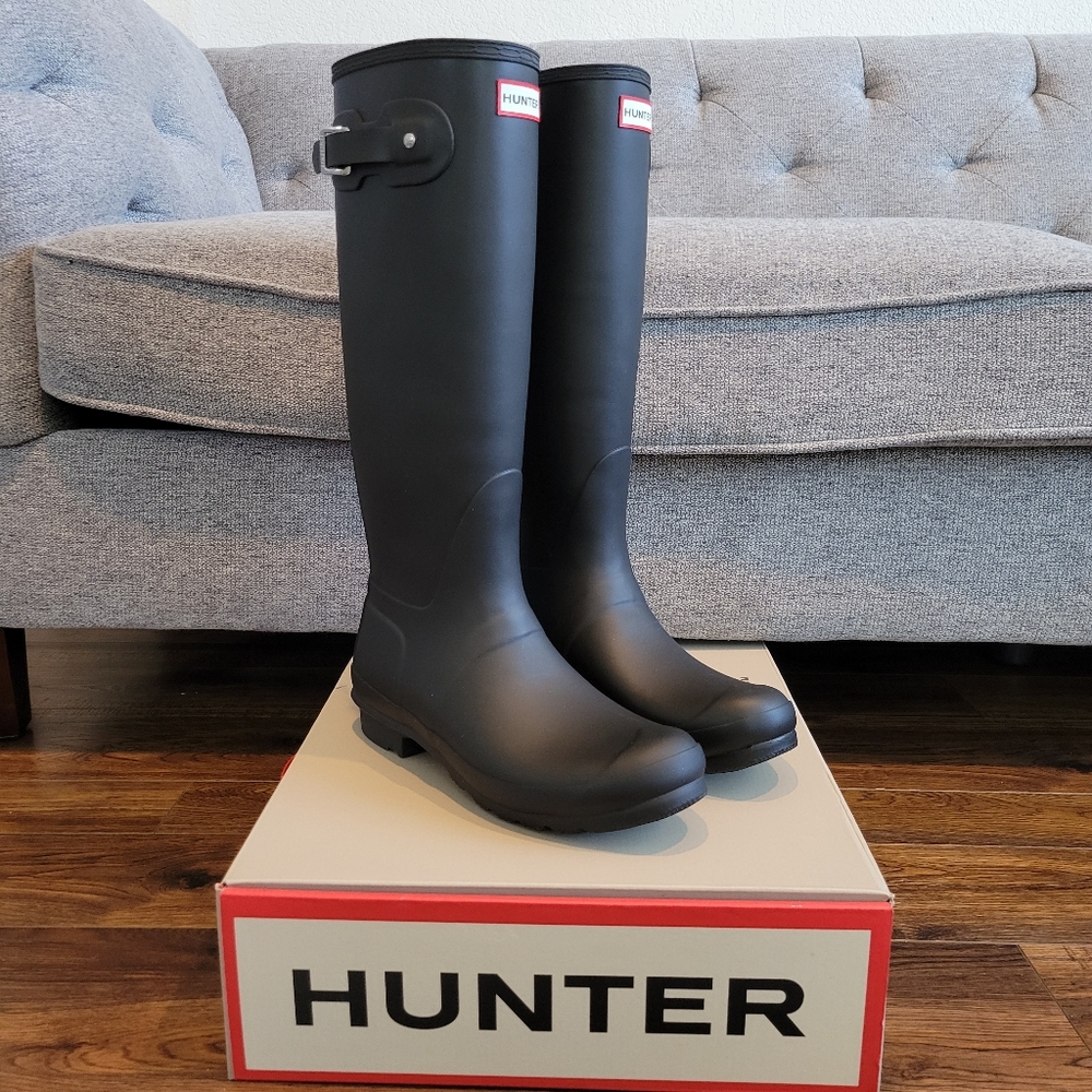 Hunter Women's Tall Black Rain Boots